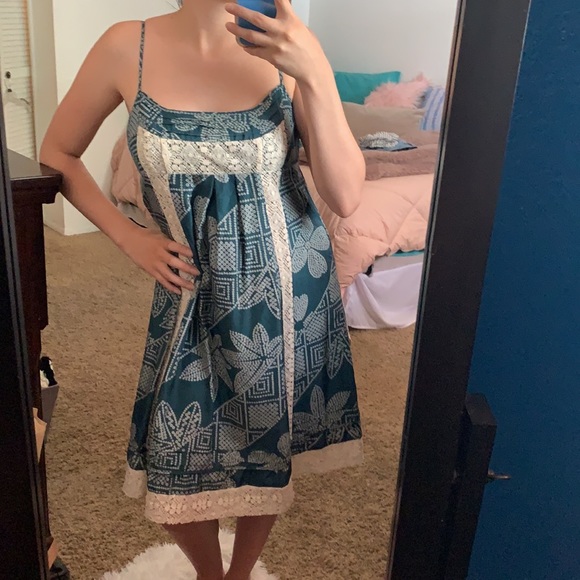 BCBGMaxAzria Dresses & Skirts - Silk BCBG Dress